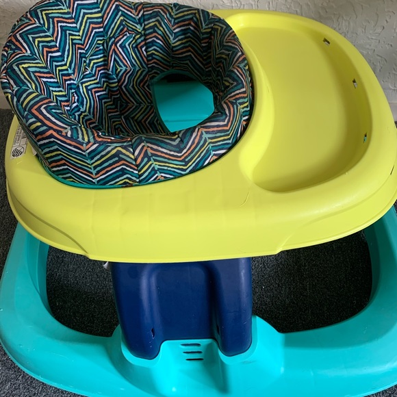 Safety 1st 2.0 Developmental Walker - Picture 3 of 4